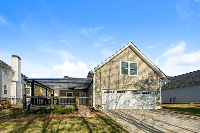 Building Photo - 79 High Point N