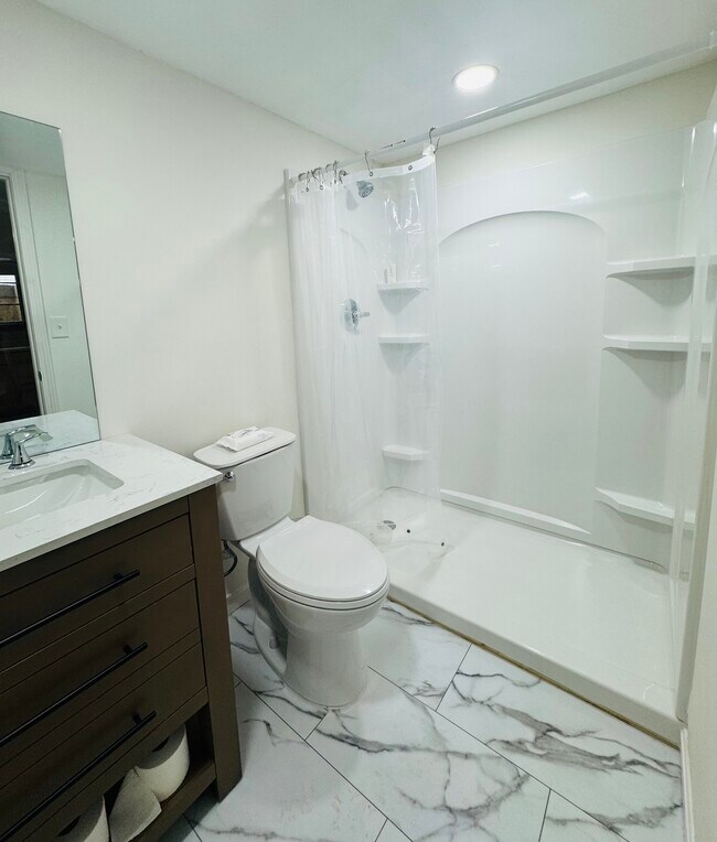 Building Photo - Lovers Lane Basement