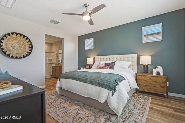 Building Photo - 6218 S 47th Ln