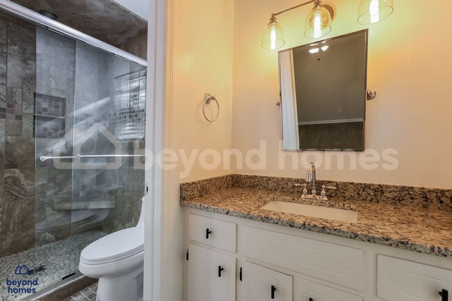 Building Photo - Ready to upgrade your lifestyle in Colony West? 3 Bed 2 Bath Home