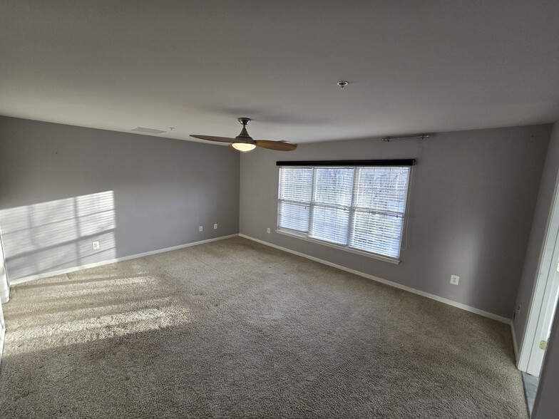 Master Bedroom - 44155 Azalea Ct