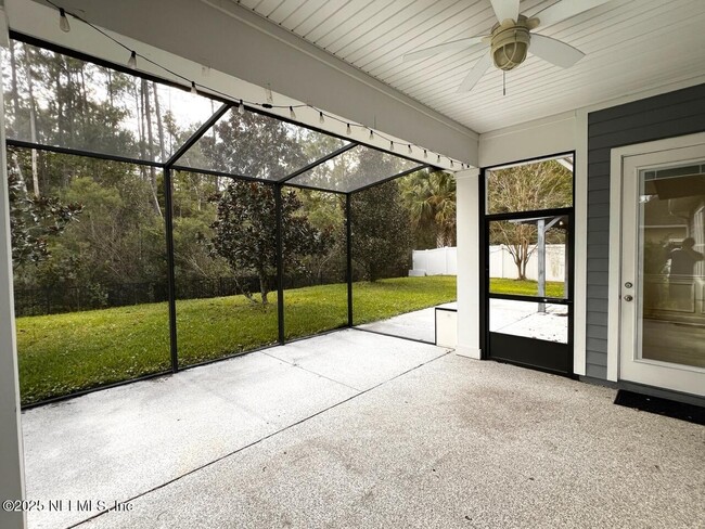 Building Photo - 121 Oxford Estates Way