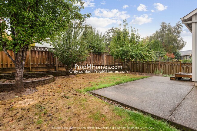 Building Photo - Spacious Five Bedroom Home in Progress Ridge!