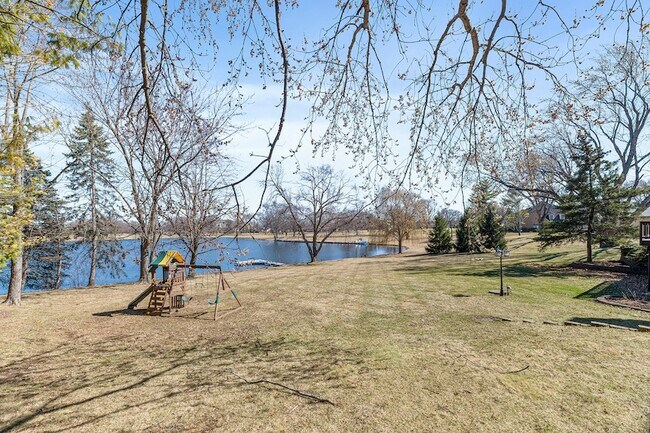 Building Photo - 2419 Cumberland Cir