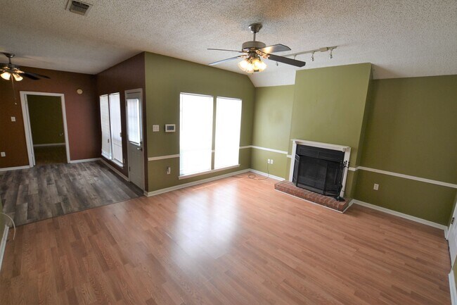 Building Photo - 2136 S Flannery Rd