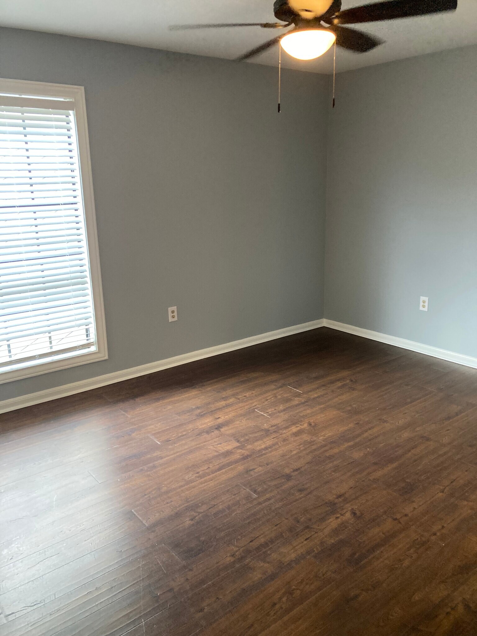 Building Photo - 13715 Kenner Ave