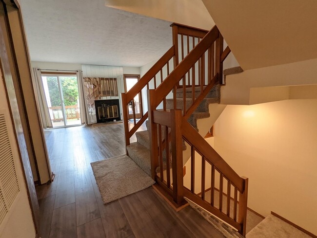 Building Photo - 219 Wethington Dr