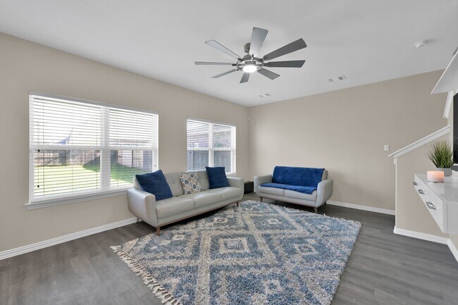 Building Photo - 11323 Creekway Bend Dr