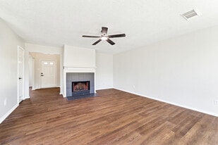 Building Photo - 18603 Timber Twist Dr