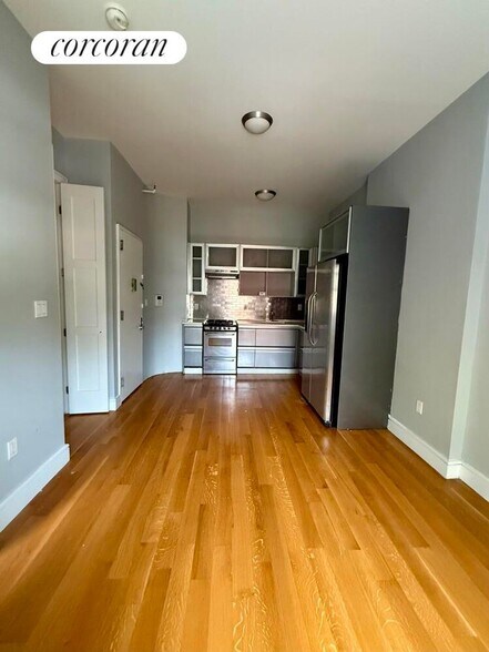 Building Photo - 533 W 142nd St