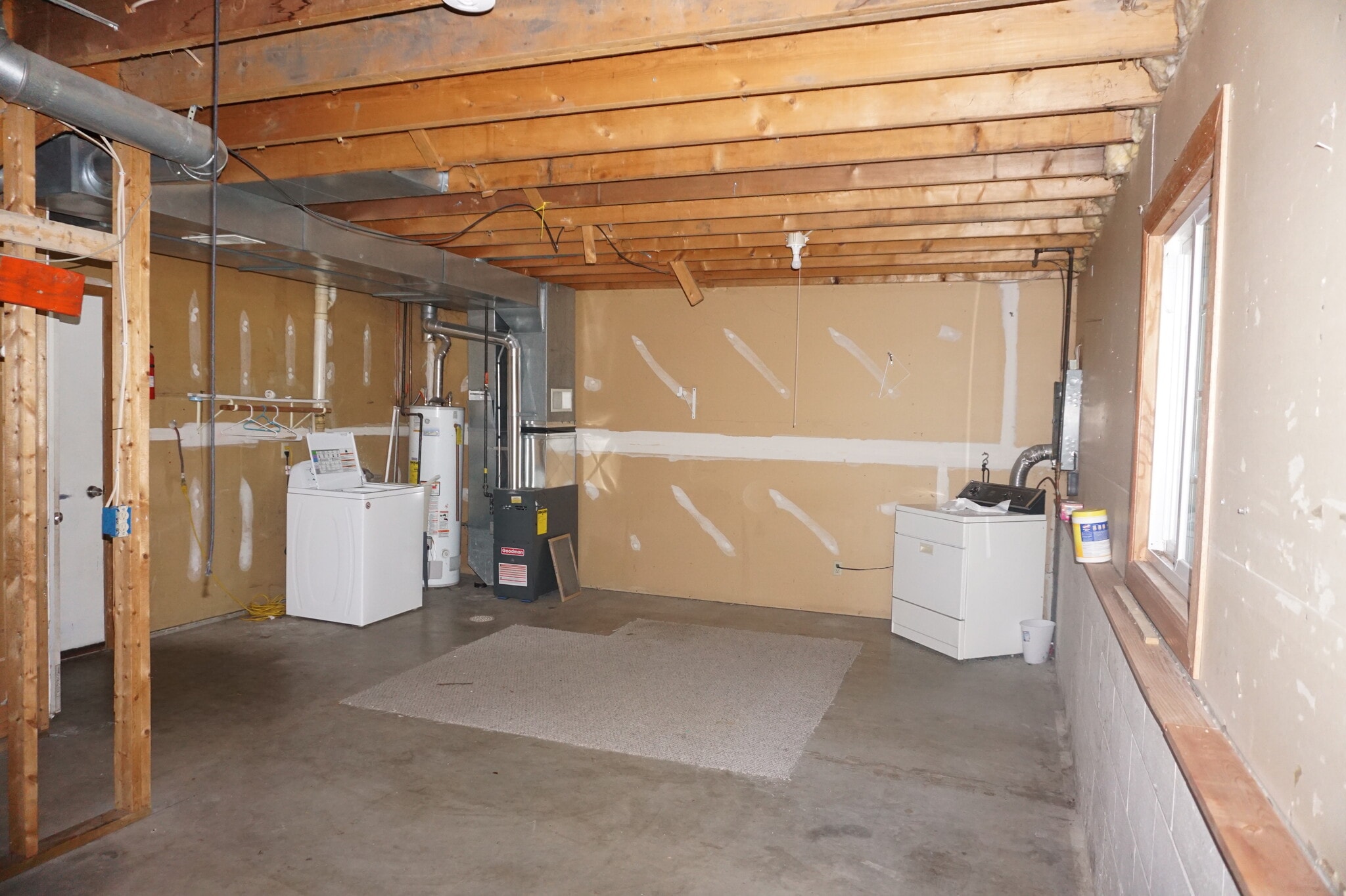Building Photo - 220 Leighton Dr