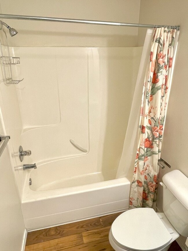 Building Photo - St. Johns Neighborhood Rowhouse with Detached Garage, Private Back Patio