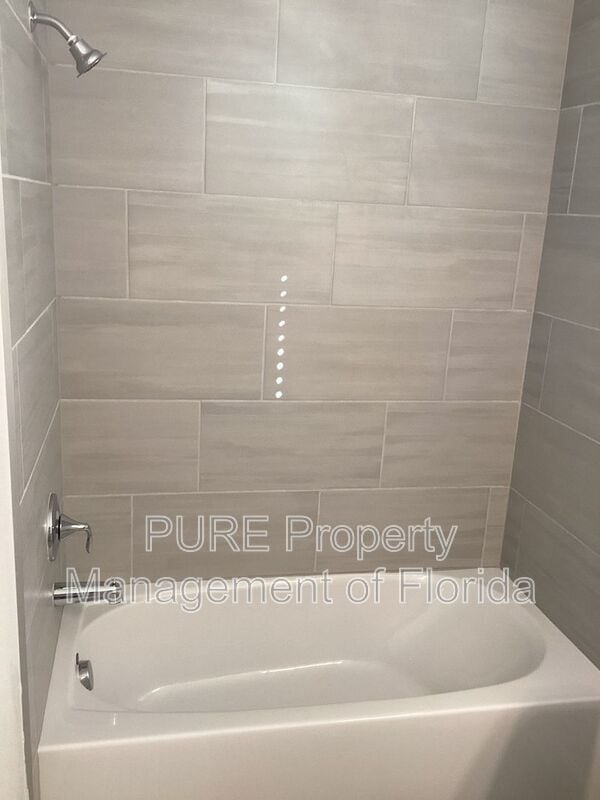 Building Photo - 7898 SW 74th Lp