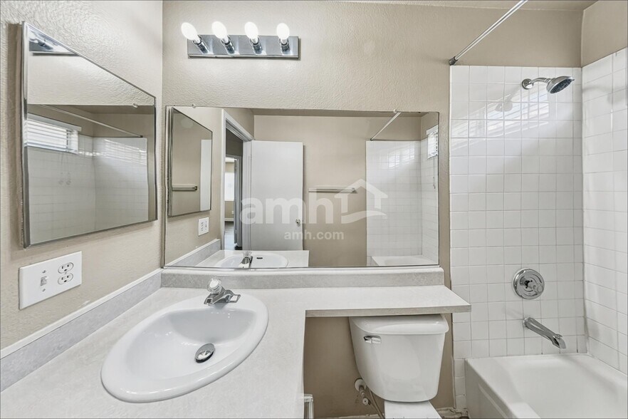 Building Photo - 9084 Tiger Shale Way