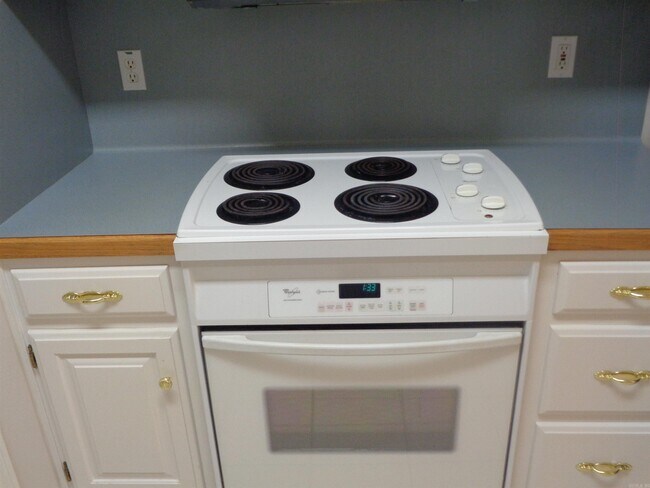 Building Photo - 5059 Silver Oak Dr