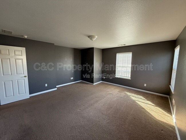 Building Photo - 10628 Siskiyou Ln