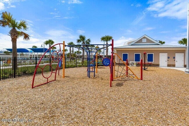 Building Photo - 368 Woods Ln