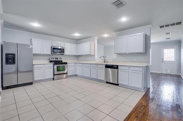 Building Photo - 1114 Fox Trail Dr