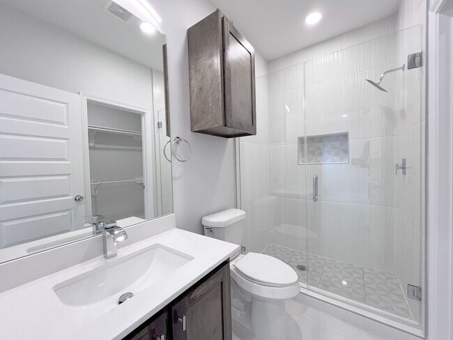 Building Photo - 63 - 2812 Community