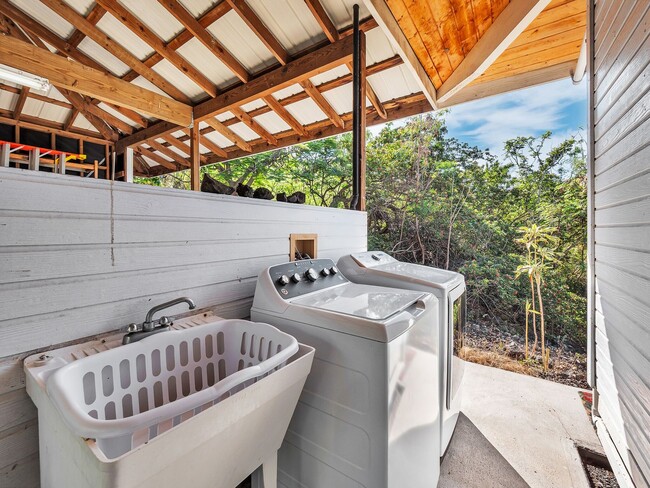 Building Photo - 2 Bedroom Home with Carport & Workshop & Beautiful Ocean Views!