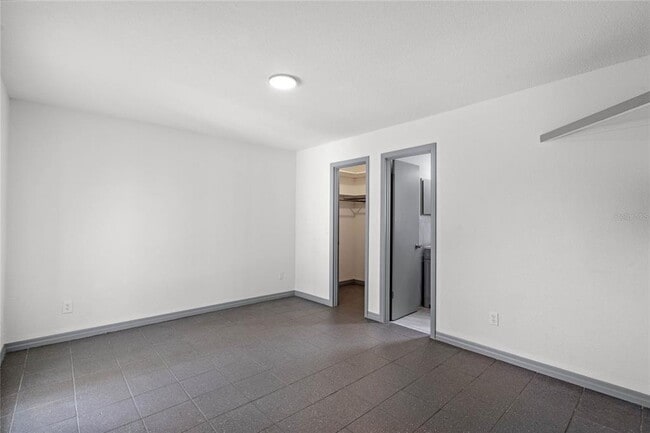 Building Photo - 7132 Leighton Way