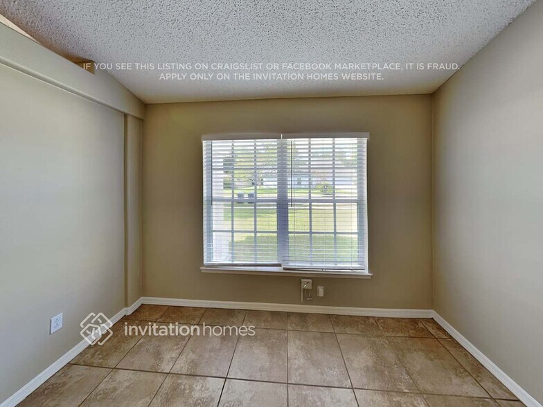 Building Photo - 4216 King Edward Dr