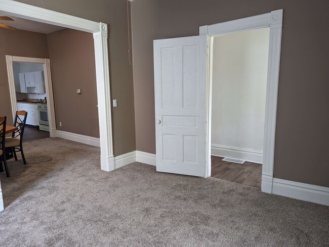 Building Photo - Hopson