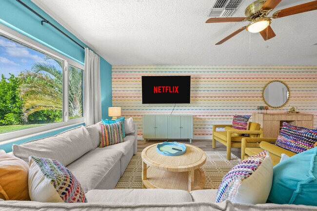 Building Photo - 1319 Saddle Ct