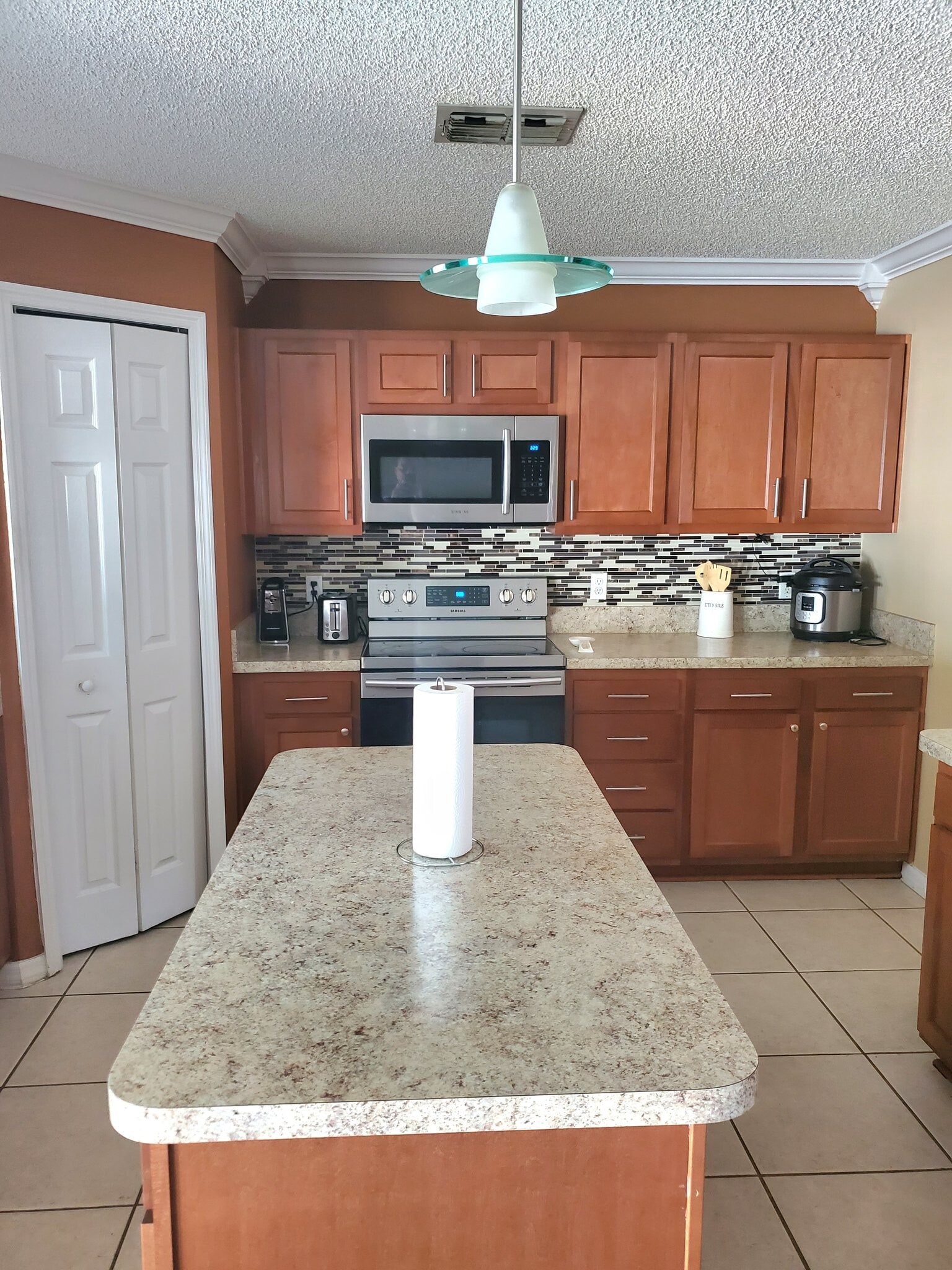 Building Photo - 11319 Nettlebrook St E