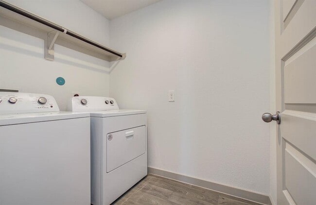 Building Photo - 14543 Rain Tree Dr