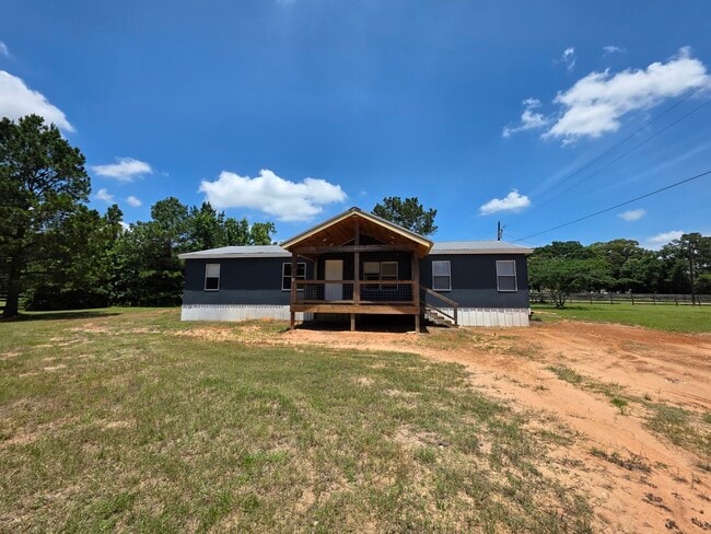 Building Photo - 12121 Old County Rd