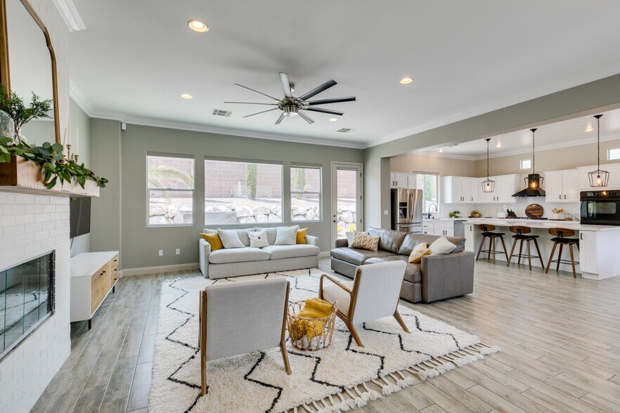 Building Photo - 65 Teahouse St