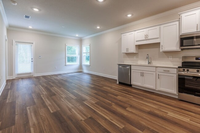 Building Photo - NEW BUILD in Cottonwood Estates-Fairhope