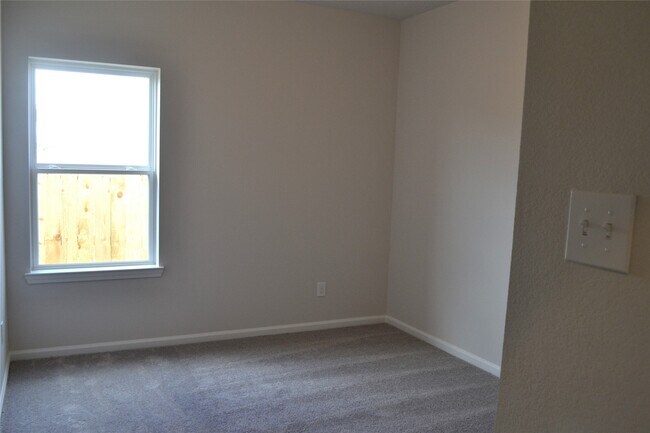 Building Photo - 13223 Hayden Peak Dr