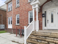 Building Photo - 65 Gem Ave