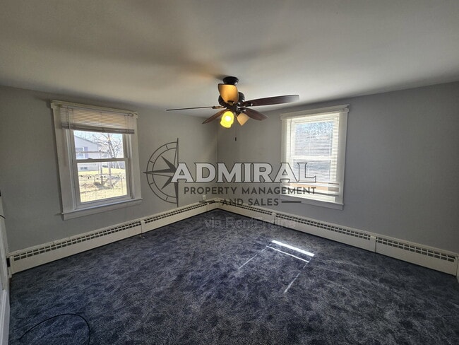 Building Photo - 54 Walnut St