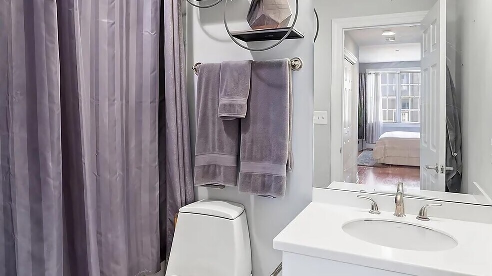 Building Photo - 1311 S Beverly Glen Blvd