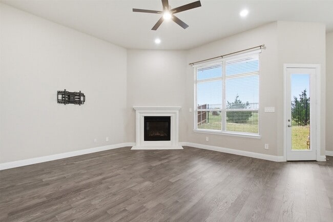 Building Photo - 3537 Ridgecross Dr