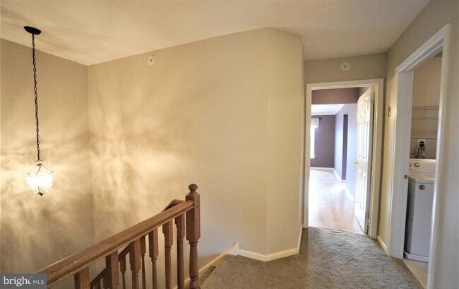 Building Photo - 2607 Virginia Ln