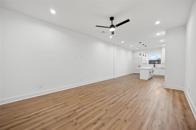 Building Photo - 7719 Orebo St