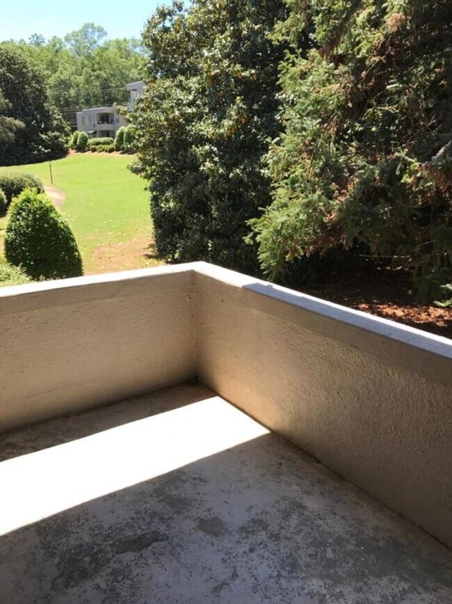 Building Photo - 601 Cleveland St