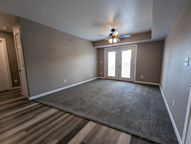 Building Photo - 1317 B Ave W