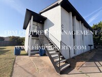 Building Photo - 1401 Old Bardwell Rd
