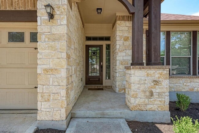 Building Photo - 108 Latitude Ln