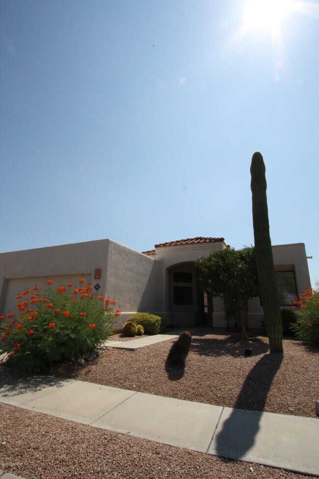 Building Photo - 1260 W Hopbush Way