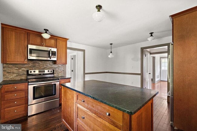 Building Photo - 3308 Silverside Rd