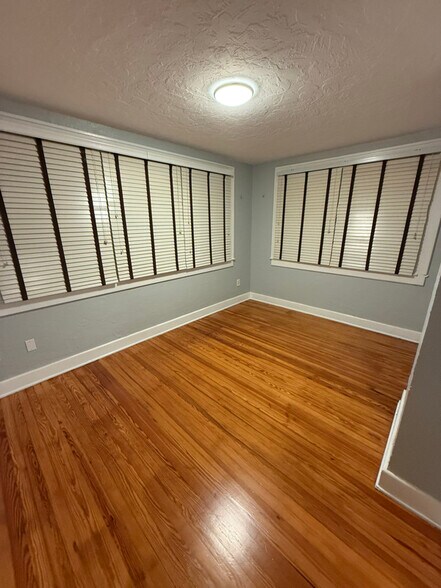 Building Photo - 1011 Boston Ave