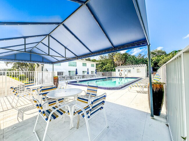 Building Photo - 4501 S Ocean Blvd