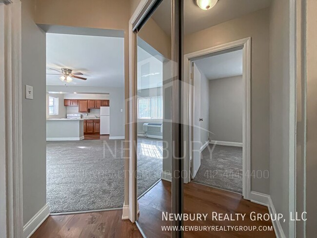 Building Photo - Modern One-Bedroom Apartment in Port Vue: ...