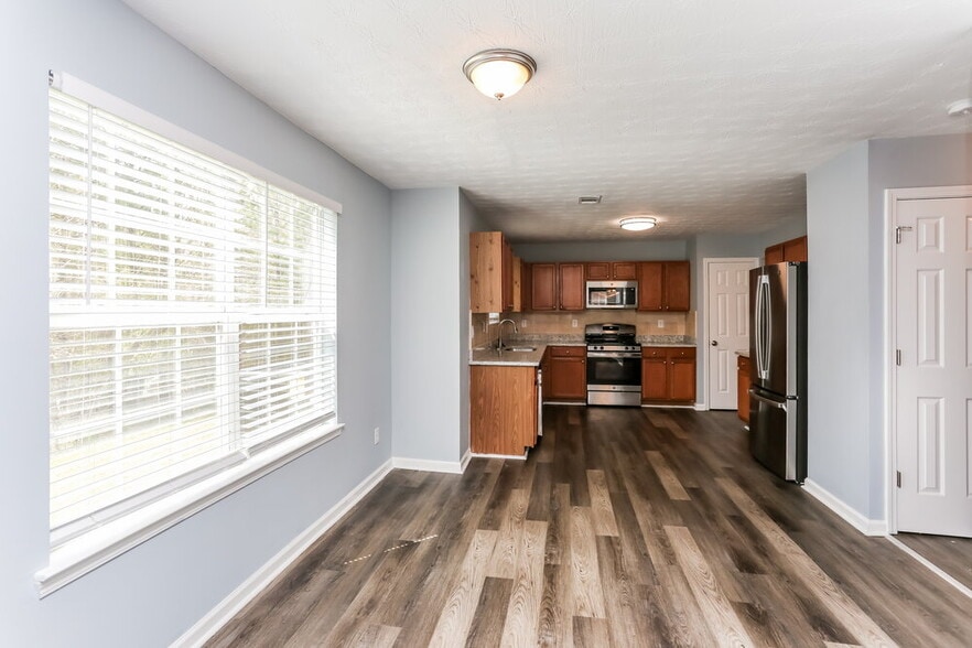 Building Photo - 2574 Walter Way